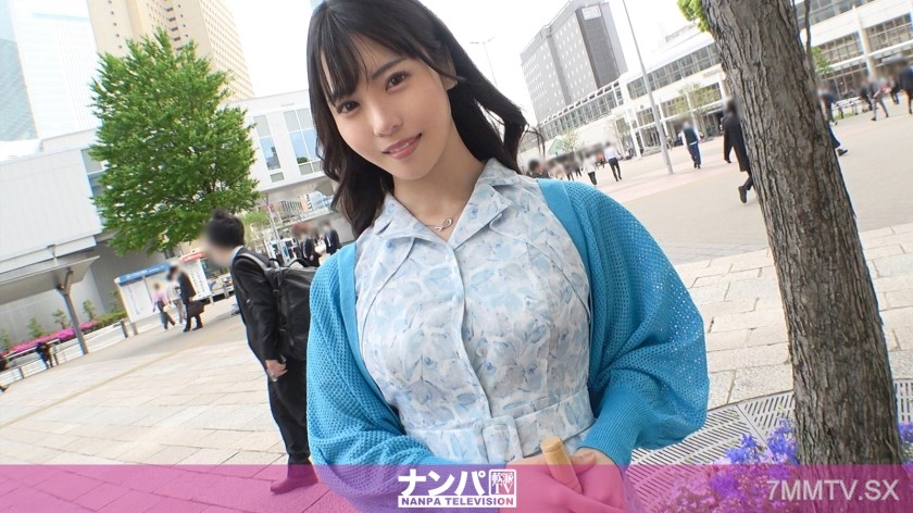 200GANA-2900 Seriously soft on crime, first shoot. Found the president’s daughter at Minato Mirai in 1948! Despite her pure and serious aura, her guard was loose… She easily accepted a man and served him with a meticulous blowjob♪ Once penetrated, she mov