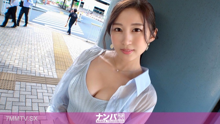 200GANA-2977 Seriously softcore, first shoot. 2004 [Sexual beast, warning!!] Encounter with a woman who has 100% transparency and excellent style! She seemed cool at first, but she’s actually a slutty bitch who desperately wants a man’s dick. Nurses reall