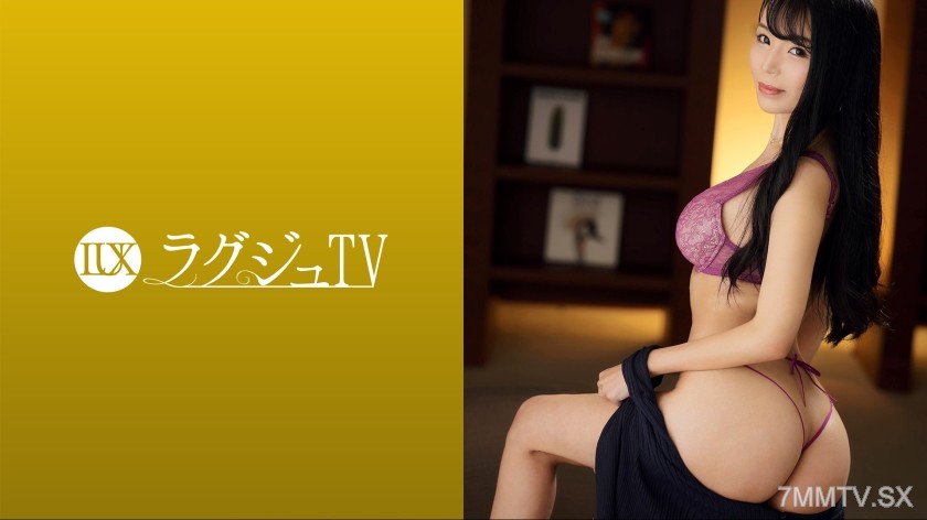 259LUXU-1646 Lagju TV 1618 “It’s been a while since I’ve seen my boyfriend…” A slender big-breasted model appears! After thoroughly servicing the erect penis with her mouth, she deeply takes in the lower one and moans loudly, filling the room with lewd