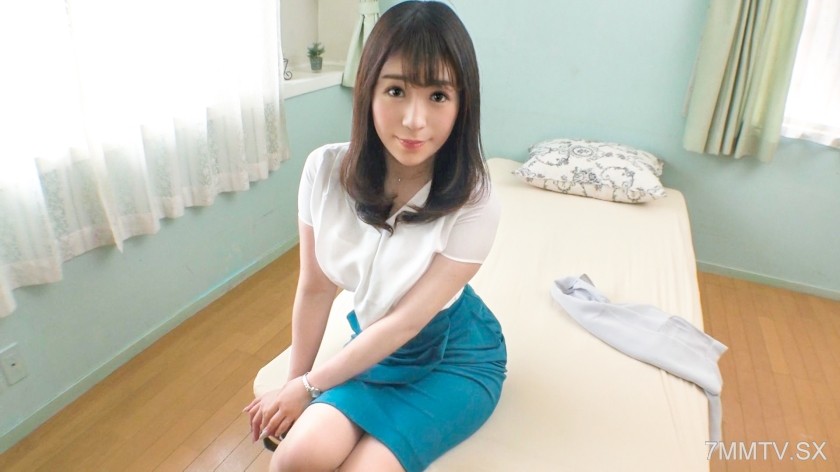 SIRO-4105 【First Time】【F-Cup Bank Clerk】【Stolen Pussy】Her body isn’t satisfied by her high-earning husband, so when a stud sleeps with her… Amateur audition, first AV shoot 137