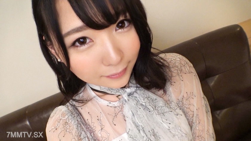 SIRO-4266 【First Time】【Sensitive Girl】【Type That Shows Lust on Face】Sexy legs of a slender beauty extending from her miniskirt. Although her embarrassed expression is the cutest, she can’t help but react sensitively to pleasurable spots… Applied for AV on