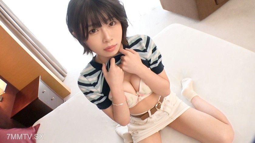 SIRO-4706 【First Time】【Naive and Pure Girl】【Massive Squirt】Discovered a slender girl who, despite her shyness, has a sensitive body that sprays squirt. Her frail body shakes from intense back-pumping, her young face melting as she cries out ‘I’m coming, I