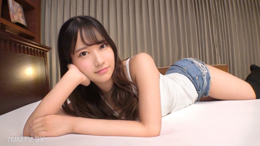 SIRO-4770 【First Time】【Soft Big Tits】【Intense Grinding Cowgirl Position】She looks innocent but is a devilish beauty inside. A cute-faced live streamer appears, melting her face as she takes in a huge cock deep into her pussy, convulsing her beautiful ass