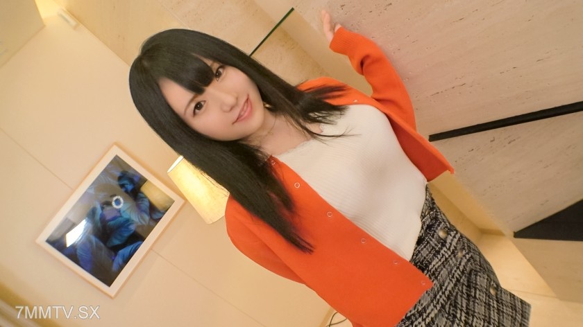 SIRO-4846 【Quiet and Fluffy Girl Type】【Actually a Pervert】A quiet, indoor girl who has no chance encounters and doesn’t go out is actually a pervert who masturbates with a vibrator. Amateur applicant, first-time AV filming 297