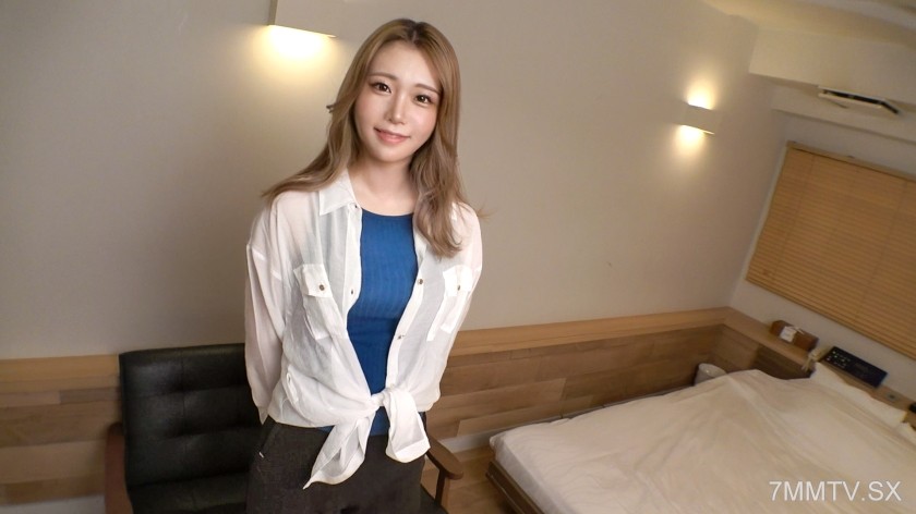 SIRO-5219 【Bushy Gal】A 172cm tall, super cool gal appears! She’s so easy-going that she’ll listen to anything you say, the perfect example of a gal! She gets too turned on and squirts a massive amount from her bushy pussy! 【First Shoot】Applies for AV onli