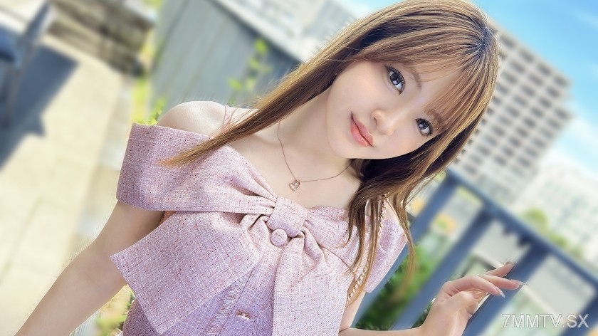 SIRO-5584 The reason for her debut is ‘because I like sex.’ A rich girl who went to an all-girls school from middle school to university! She reaches orgasm multiple times with the actor’s gentle sex!!! [First Shoot] Applies for AV on the net → AV experie